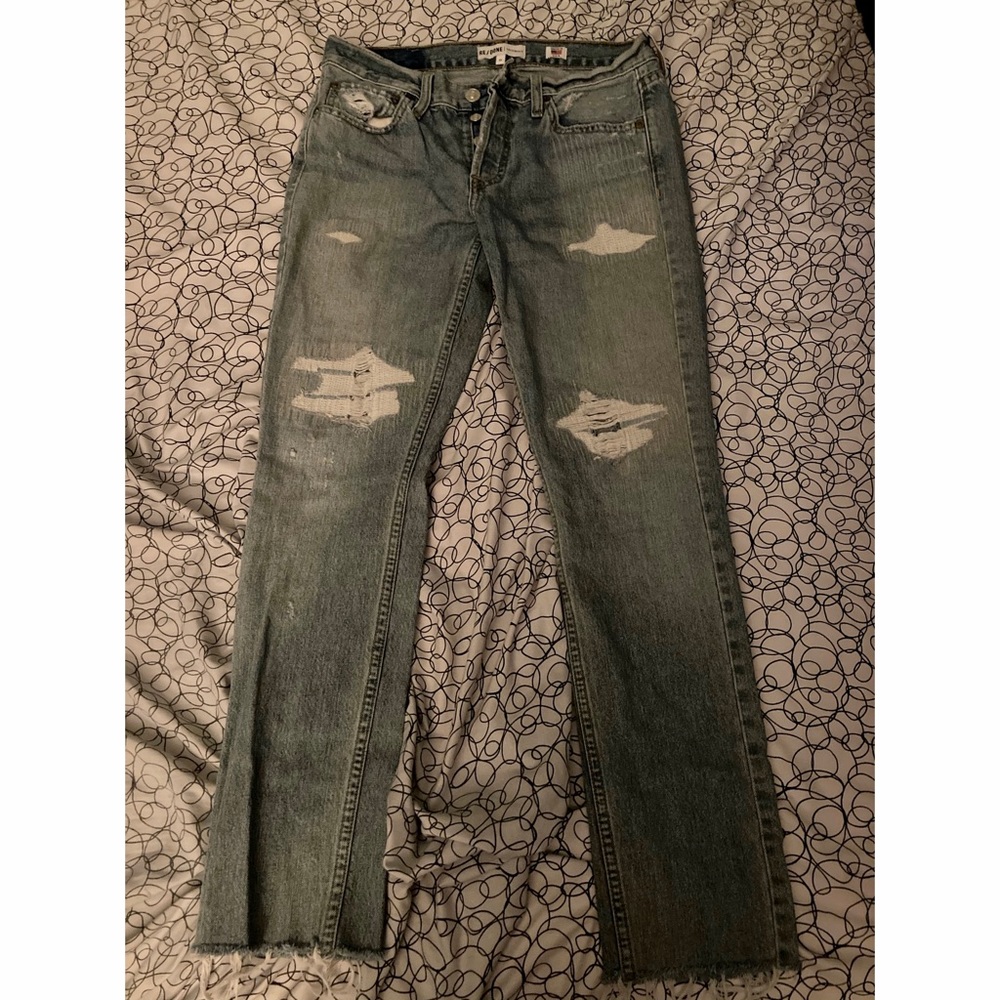 RE/DONE Mid rise distressed jeans in light blue